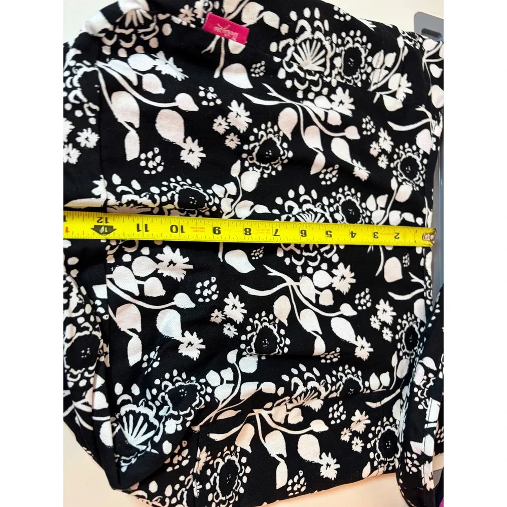 Thirty-One Hobo Bag Womens Medium Black White Floral Canvas Shoulder Tote